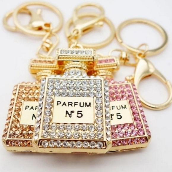 Luxury Parfum No 5 Keychain (champagne)- one left! - Picture 3 of 5